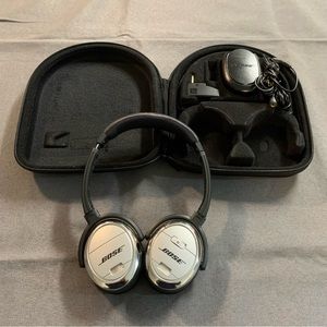 Bose Quiet Comfort 3 Acoustic Noise Cancelling Headphones